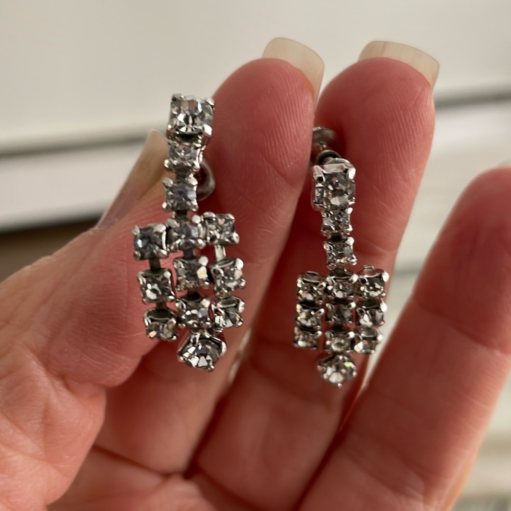 Clip on rhinestone earrings 1”